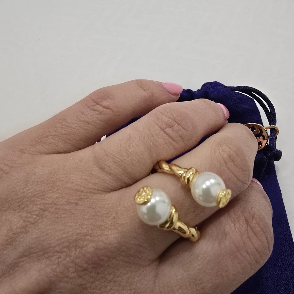 Tory Burch Twisted Pearl Ring Size 6